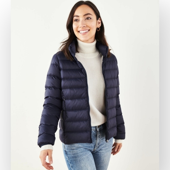 Quince Navy Puffer Jacket - Picture 1 of 10